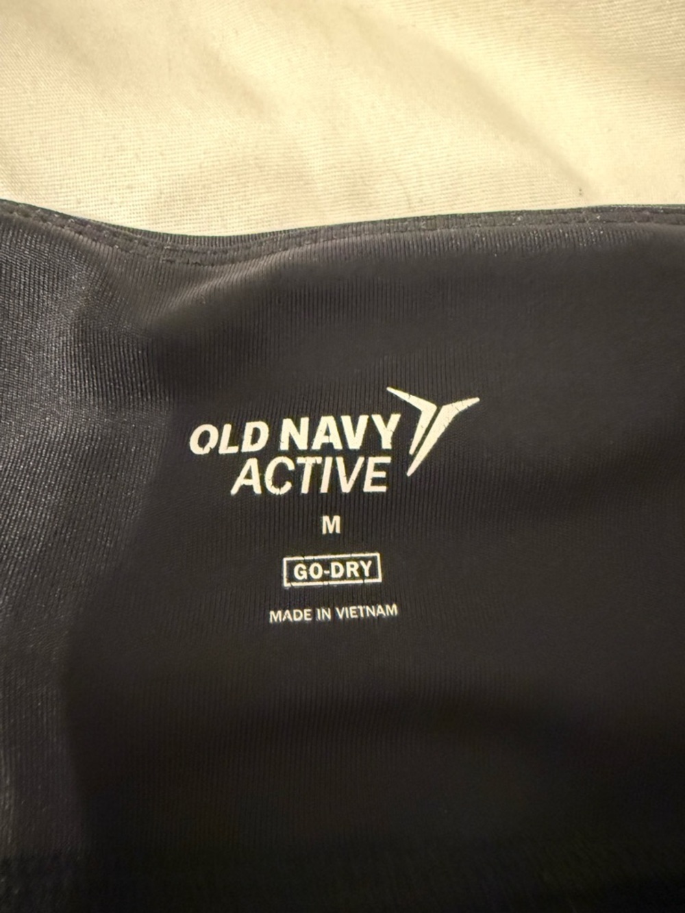 Old Navy Active Black Go-Dry Workout Leggings - Picture 2 of 5
